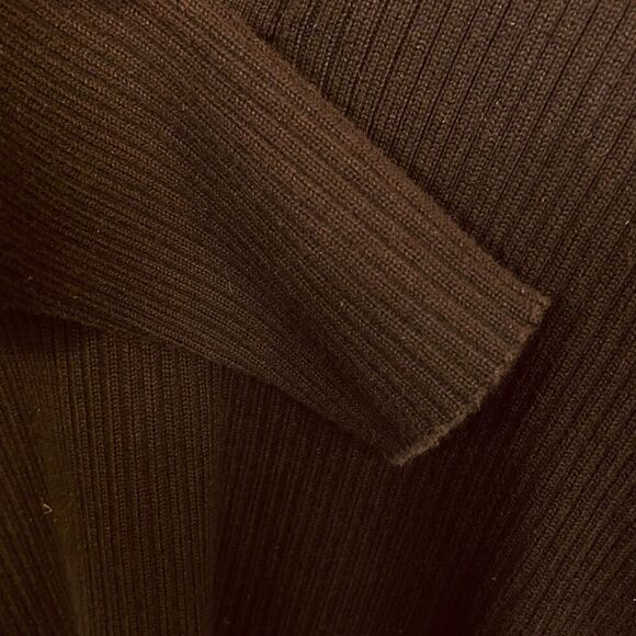 Ralph Ralph Lauren Ribbed V Neck Long Sleeve Sweater with Lace Up Detail - Picture 6 of 11